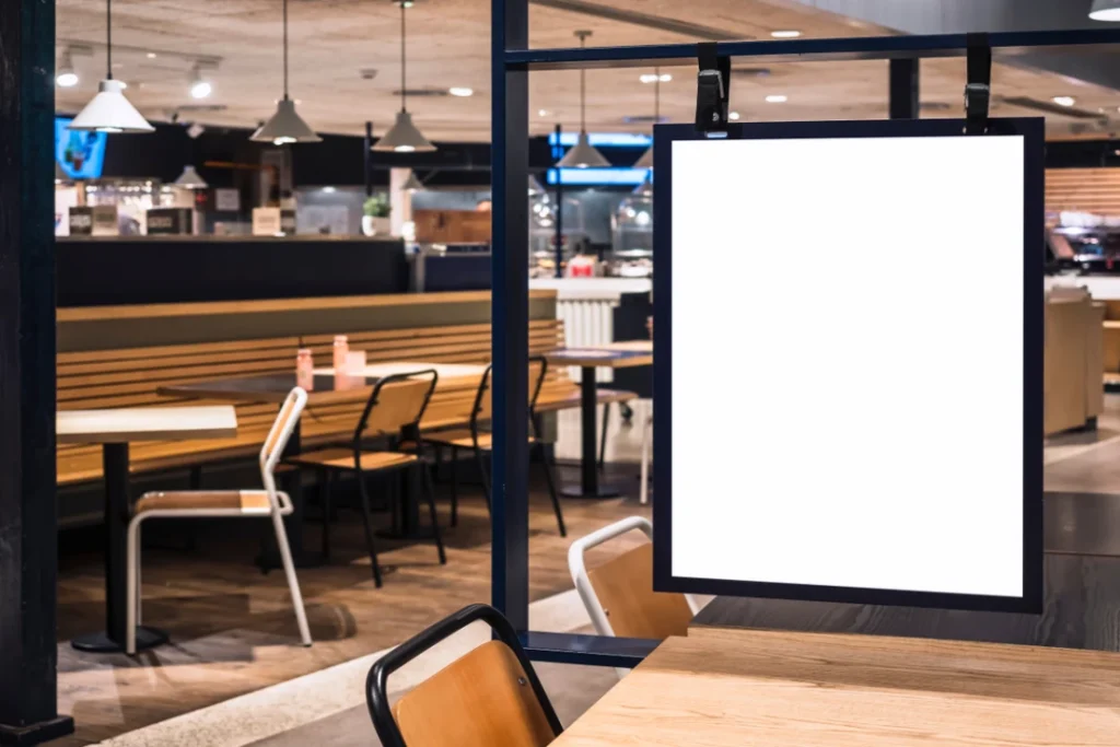 Pourquoi l’affichage dynamique améliore la communication interne dans le secteur tertiaire ?